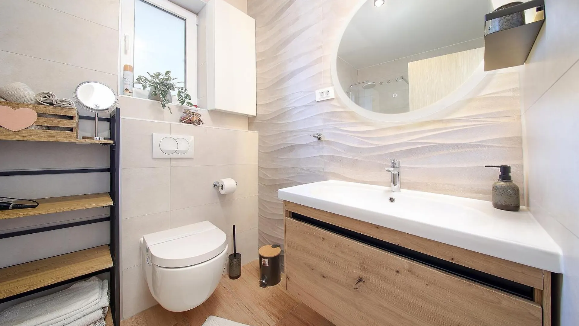 Semesterbostad Holiday House Zoroo With Private Pool Sveti Anton  Kroatien